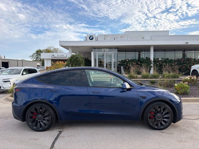 Used 2023 Tesla Model Y Performance AWD/4WD image 4