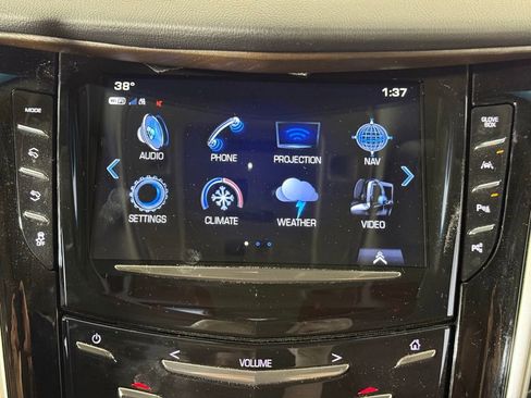 Used 2020 Cadillac Escalade Premium Luxury image 5