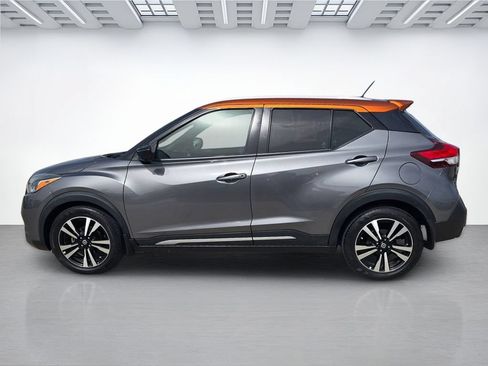 Used 2020 Nissan Kicks SR w/ SR Premium Package FWD image 6