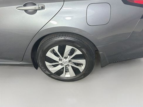 Used 2024 Nissan Altima 2.5 S FWD image 11
