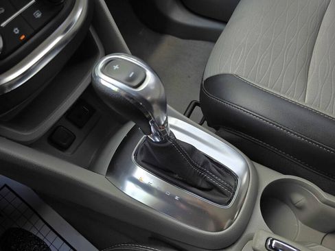 Used 2015 Buick Encore FWD image 17