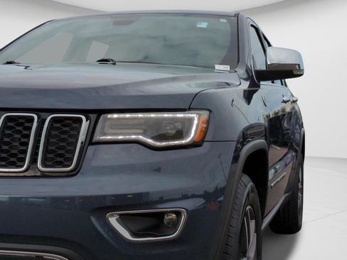 Used 2021 Jeep Grand Cherokee Limited w/ Premium Lighting Group AWD/4WD image 27