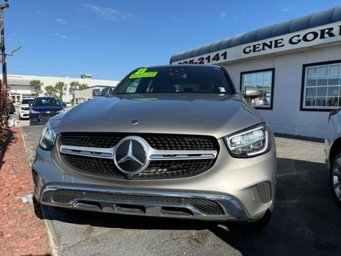 Used 2021 Mercedes-Benz GLC 300 4MATIC Coupe image 2