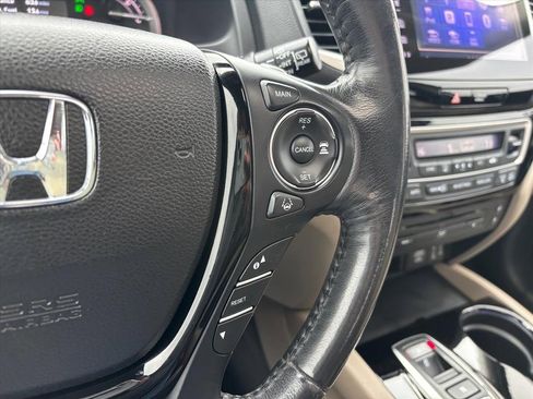 Used 2017 Honda Pilot Elite image 17