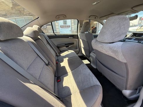 Used 2010 Honda Accord LX-P image 11