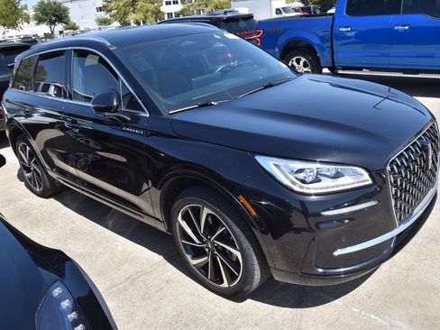 Used 2023 Lincoln Corsair Grand Touring w/ Equipment Group 302A AWD/4WD image 5