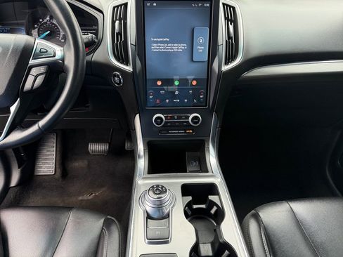 Used 2022 Ford Edge Titanium AWD/4WD image 18