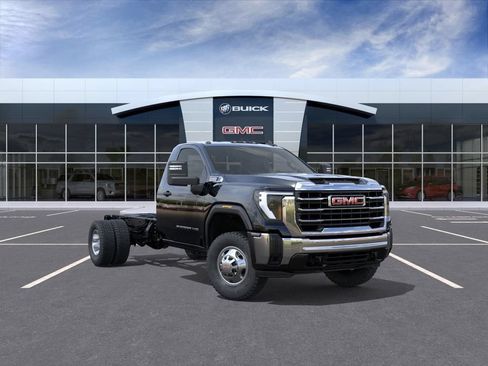 New 2026 GMC Sierra 3500 Pro w/ Convenience Package AWD/4WD image 1