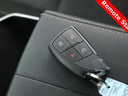 Used 2025 GMC Terrain Elevation image 3