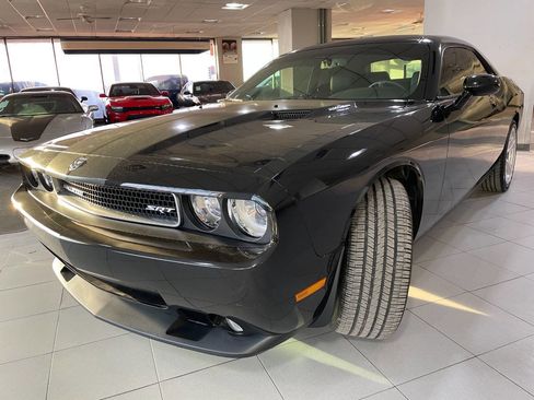 Used 2009 Dodge Challenger SRT8 image 3