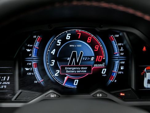 Used 2018 Lamborghini Aventador S image 30