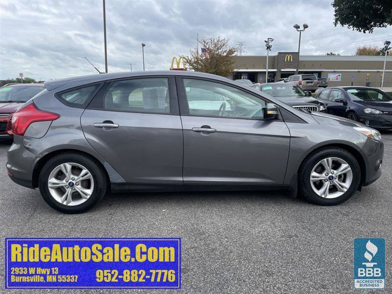 Used 2013 Ford Focus SE w/ SE Winter Pkg FWD image 4