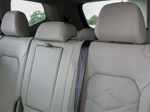 New 2026 Volkswagen Atlas SE image 21