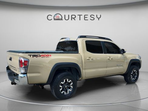 Used 2020 Toyota Tacoma TRD Off-Road AWD/4WD image 7