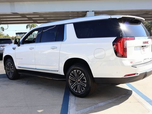 New 2026 GMC Yukon XL Elevation w/ Elevation Premium Package image 4