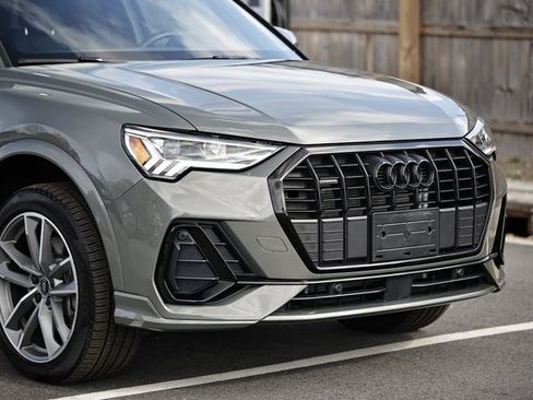 Certified 2025 Audi Q3 2.0T Premium w/ Convenience Package image 2