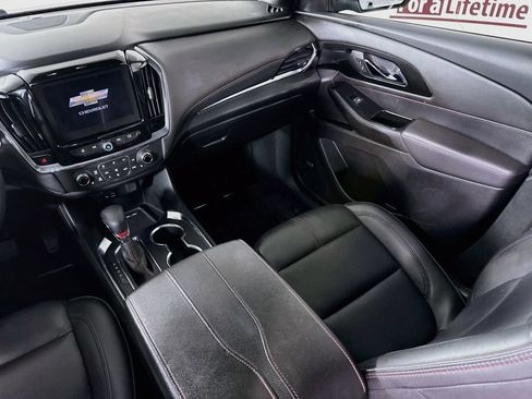 Used 2023 Chevrolet Traverse RS AWD/4WD image 25