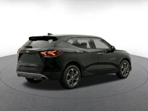 Used 2026 Chevrolet Blazer LT FWD image 10