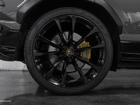 Used 2021 Lamborghini Urus image 15