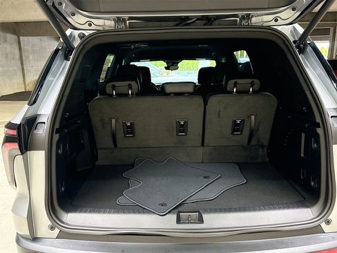 New 2026 Chevrolet Traverse LT image 27