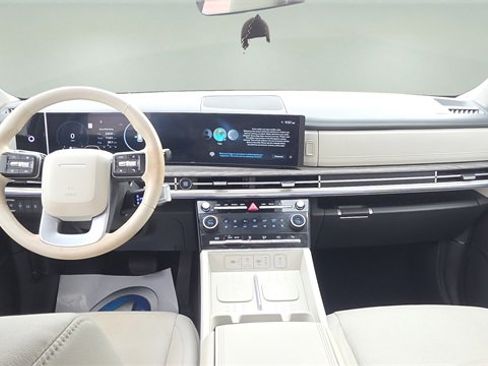 Used 2024 Hyundai Santa Fe Limited image 29