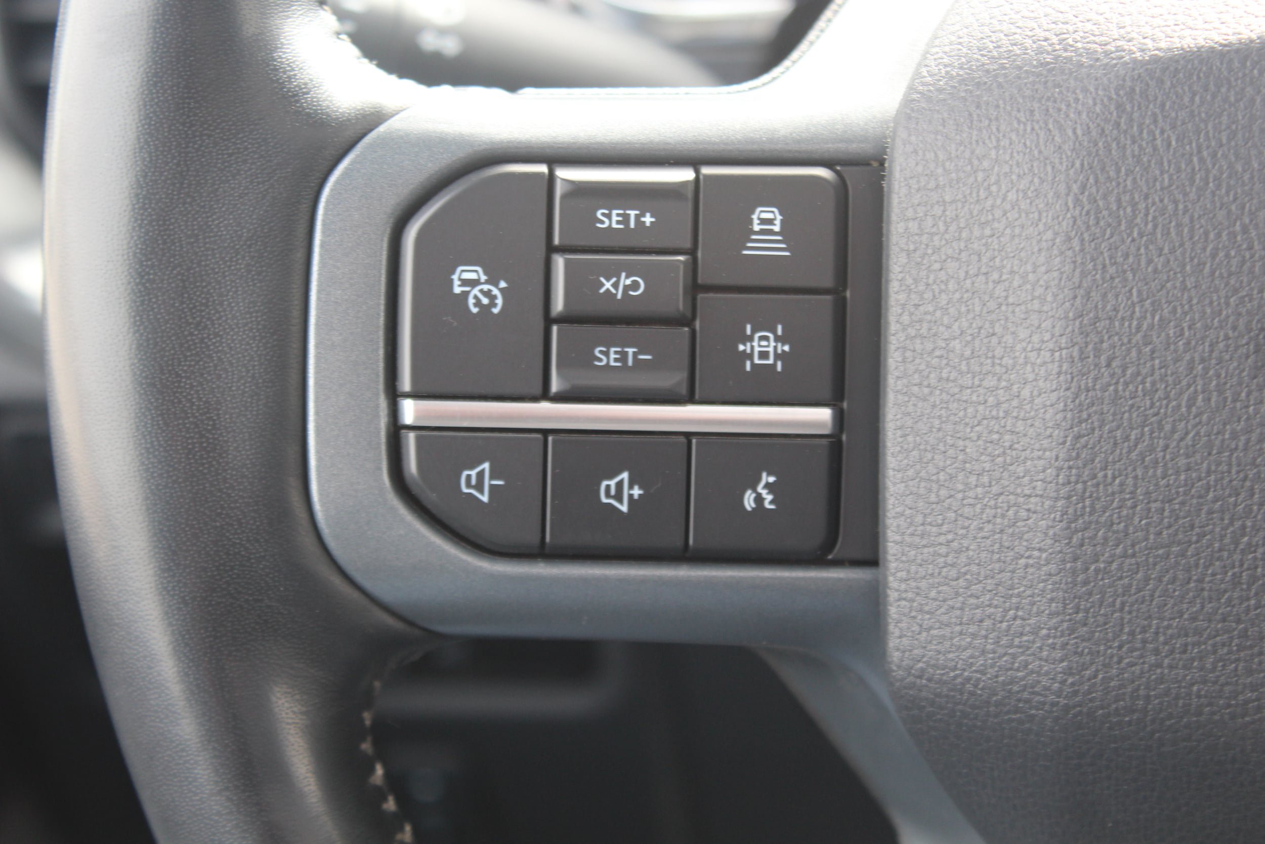Used 2023 Ford F150 Lariat w/ Equipment Group 502A High AWD/4WD image 12