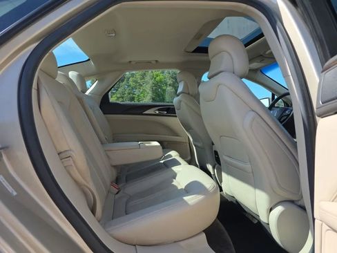Used 2017 Lincoln MKZ Reserve FWD image 44