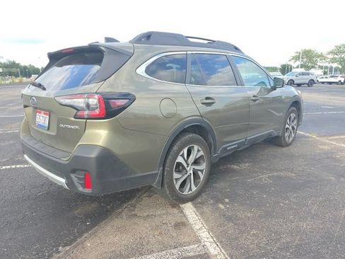 Used 2020 Subaru Outback Limited w/ Popular Package #2 AWD/4WD image 3