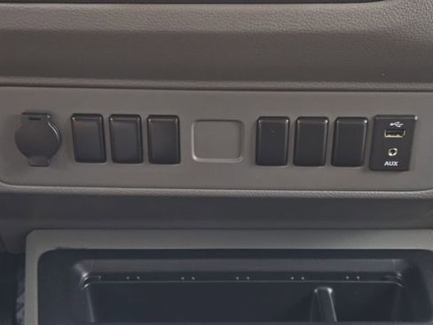 Used 2019 Nissan NV 3500 S image 19