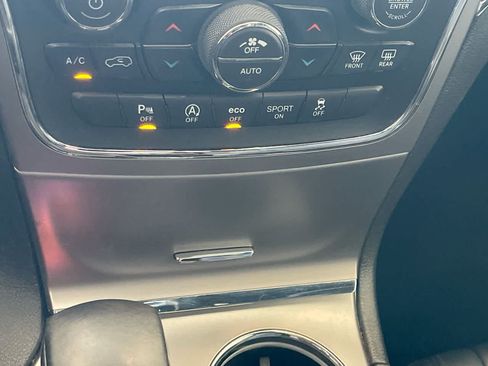 Used 2018 Jeep Grand Cherokee Limited AWD/4WD image 19