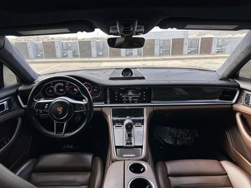 Used 2017 Porsche Panamera Turbo w/ Sport Package AWD/4WD image 11