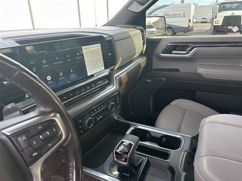 Used 2024 Chevrolet Silverado 1500 LTZ AWD/4WD image 14