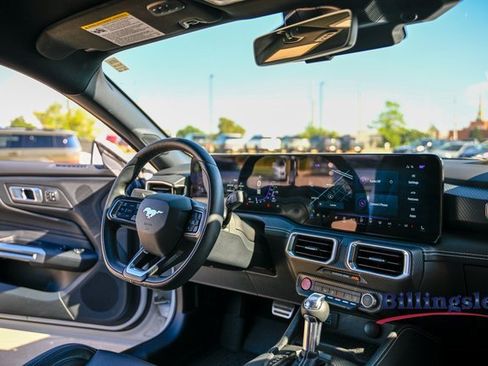 Used 2024 Ford Mustang Premium image 15