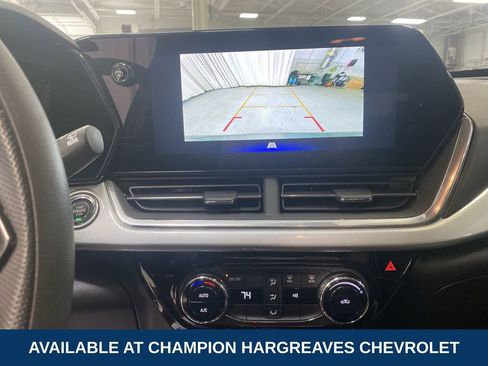 Certified 2024 Chevrolet Trax LT FWD image 19
