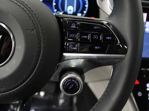 Used 2023 Maserati Grecale Modena image 23