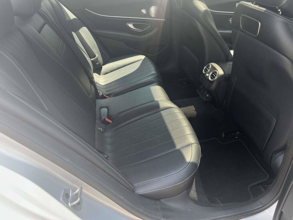Used 2019 Mercedes-Benz E 300 4MATIC image 20