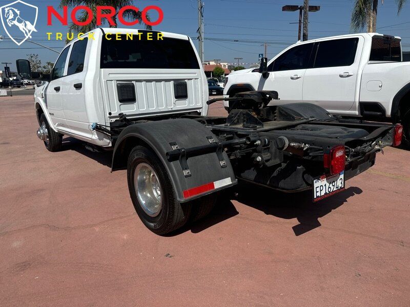 Used 2022 RAM 3500 Tradesman w/ Chrome Appearance Group AWD/4WD image 6