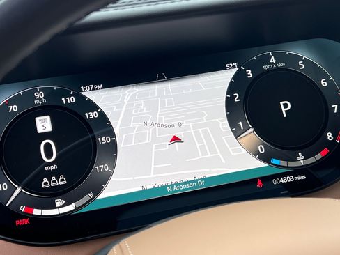 Used 2024 Land Rover Range Rover Autobiography image 25