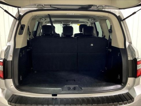 Used 2024 Nissan Armada SL image 39