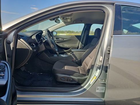 Used 2024 Chevrolet Malibu LT image 18