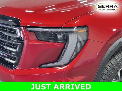 Certified 2025 GMC Acadia AT4 w/ Luxury Package AWD/4WD image 9