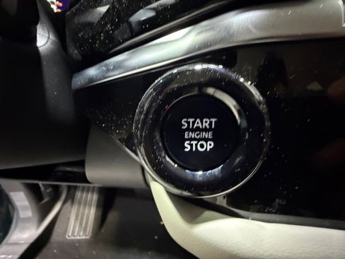 New 2026 Nissan Pathfinder SL image 30