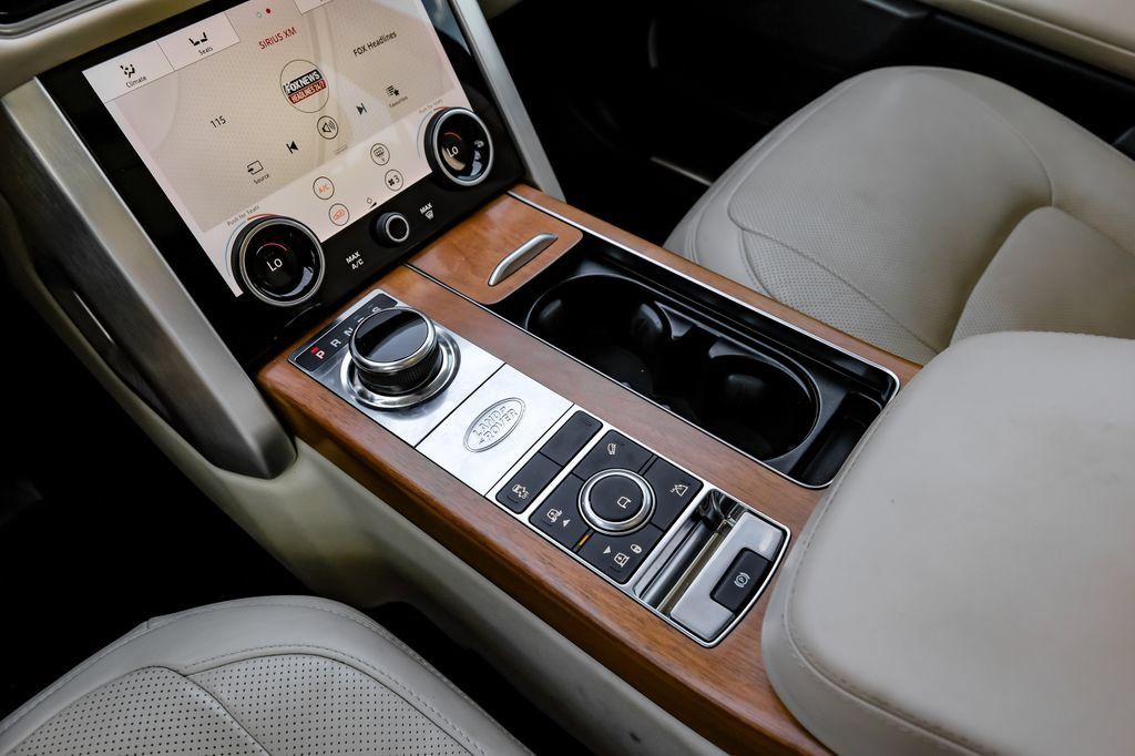 Used 2019 Land Rover Range Rover HSE AWD/4WD image 24