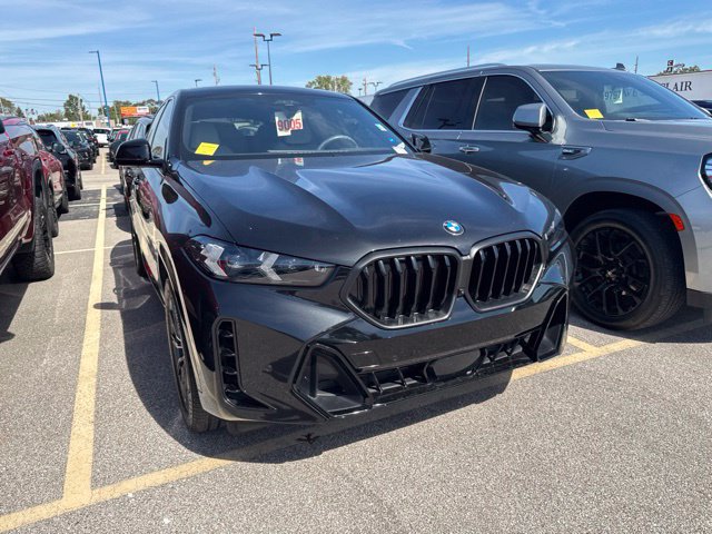 Used 2024 BMW X6 xDrive40i w/ Premium Package AWD/4WD image 5