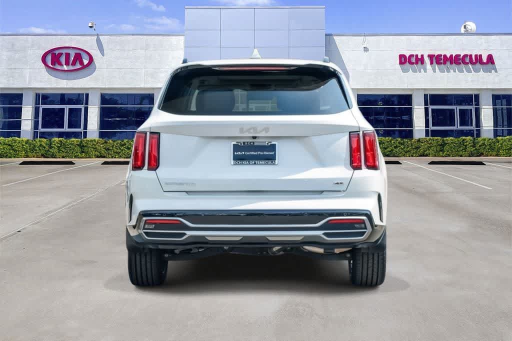 Certified 2023 Kia Sorento SX AWD/4WD image 5