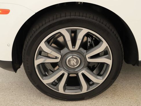 Used 2024 Rolls-Royce Cullinan w/ Cullinan Package AWD/4WD image 40