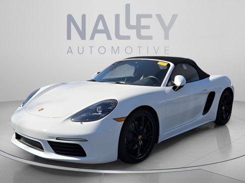 Used 2021 Porsche 718 Boxster image 1