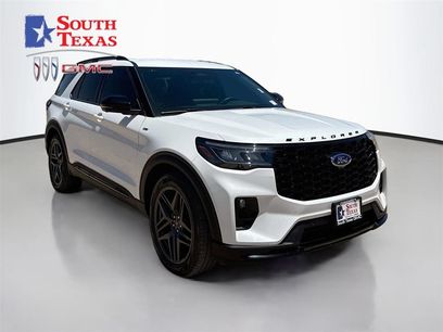 Used 2025 Ford Explorer ST-Line w/ Premium Package