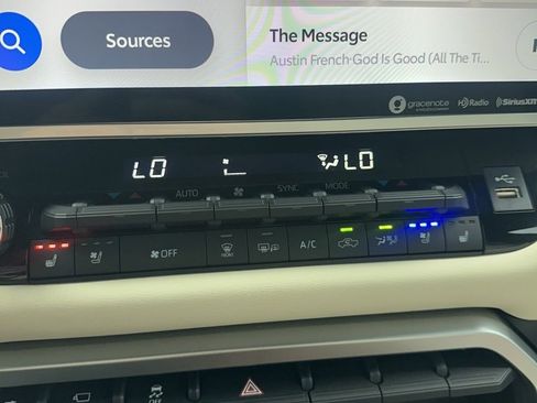 Used 2023 Toyota Tundra 1794 Edition image 22