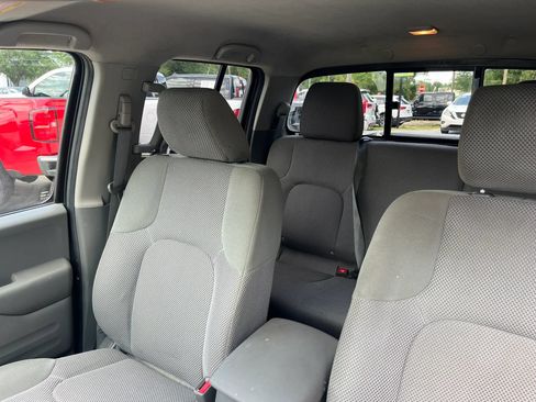 Used 2017 Nissan Frontier SV AWD/4WD image 12